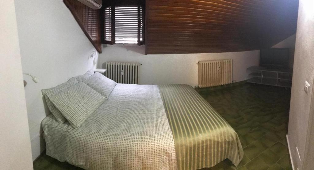 Appartamento La Mansarda Lecco Luaran gambar