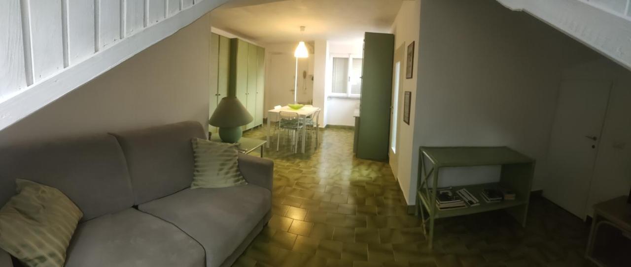 Appartamento La Mansarda Lecco Luaran gambar